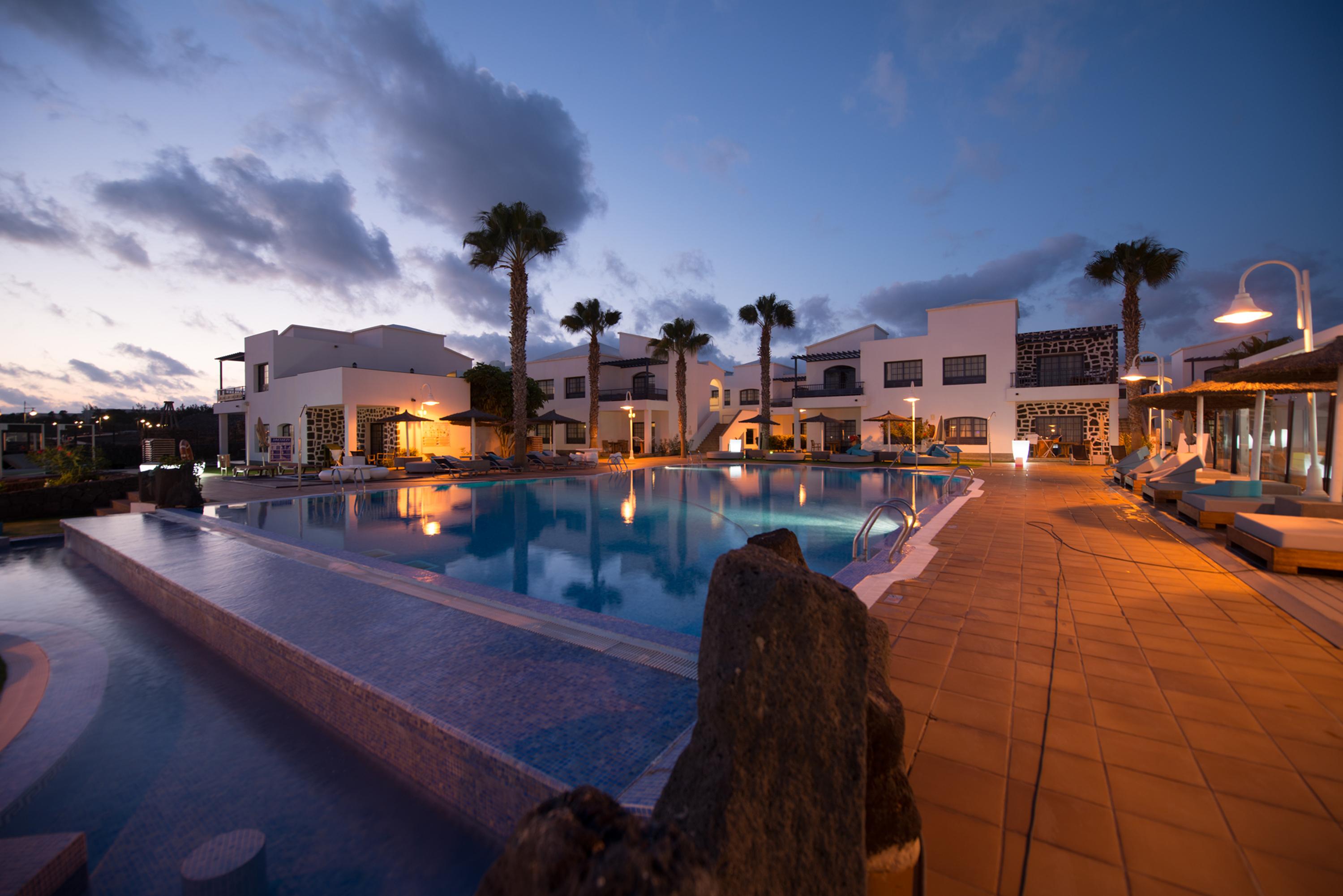 Апартаменти Hd Pueblo Marinero - Adults Only Плайя-Бланка Екстер'єр фото