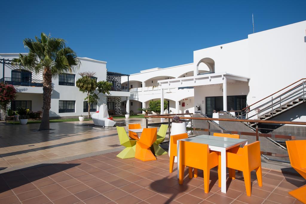 Апартаменти Hd Pueblo Marinero - Adults Only Плайя-Бланка Екстер'єр фото