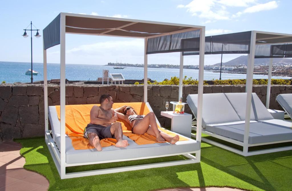 Апартаменти Hd Pueblo Marinero - Adults Only Плайя-Бланка Екстер'єр фото